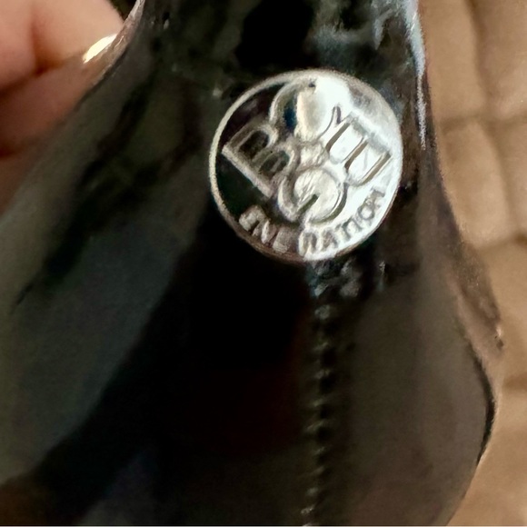 BCBGeneration Black Heel’s Sz 7B - Picture 8 of 16